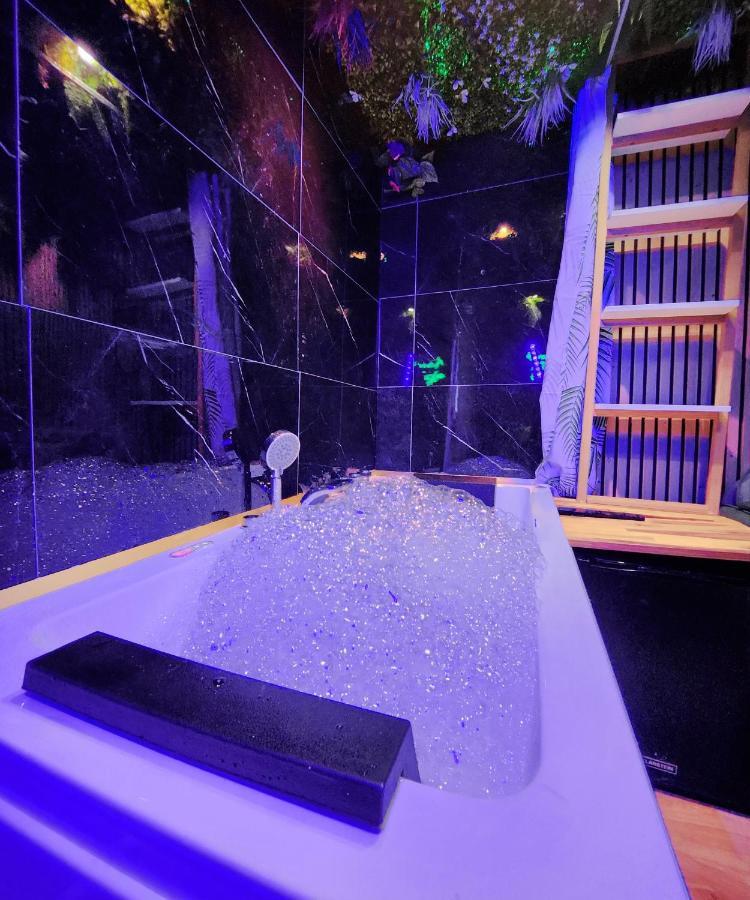 Jungle House Avec Jacuzzi A 10 Min De Disneyland -Taille Chambre- Conde-Sainte-Libiaire Екстер'єр фото